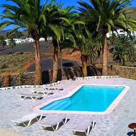ヴィラ Sleeps 6 Pool Wifi