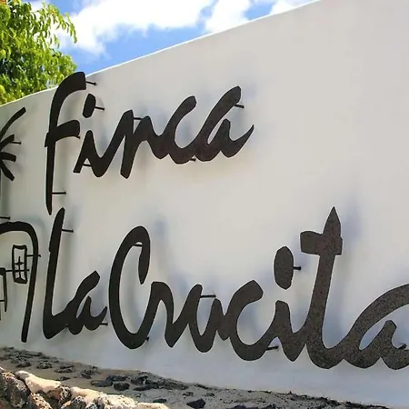 Sleeps 6 Pool Wifi * Haría